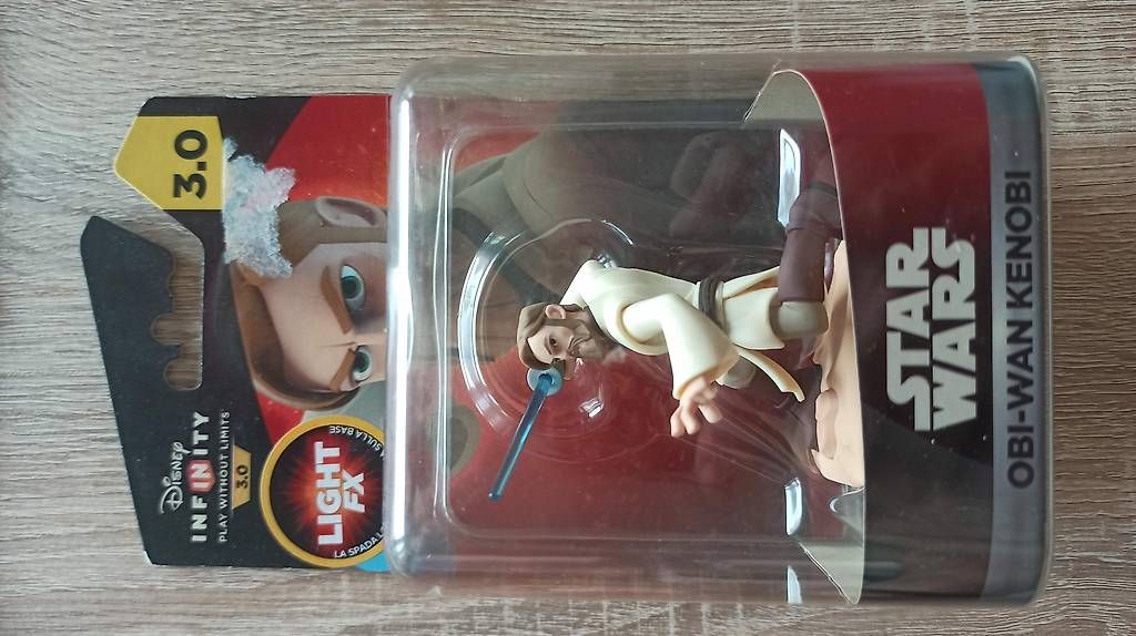Statuette: DISNEY INFINITY 3.0 STAR WARS OBI-WAN KENOBI light fx – Usato da Cureglia venduto da ale_2ccb 3