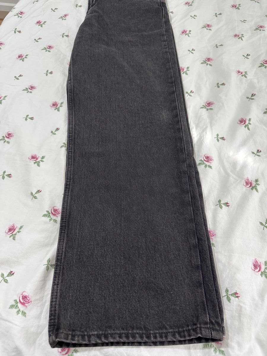 H&M Jeans: H&M Jeans, Straight Relaxed Fit – Nuovo (secondo la descrizione) da Oberurnen venduto da nes_8xqt 4