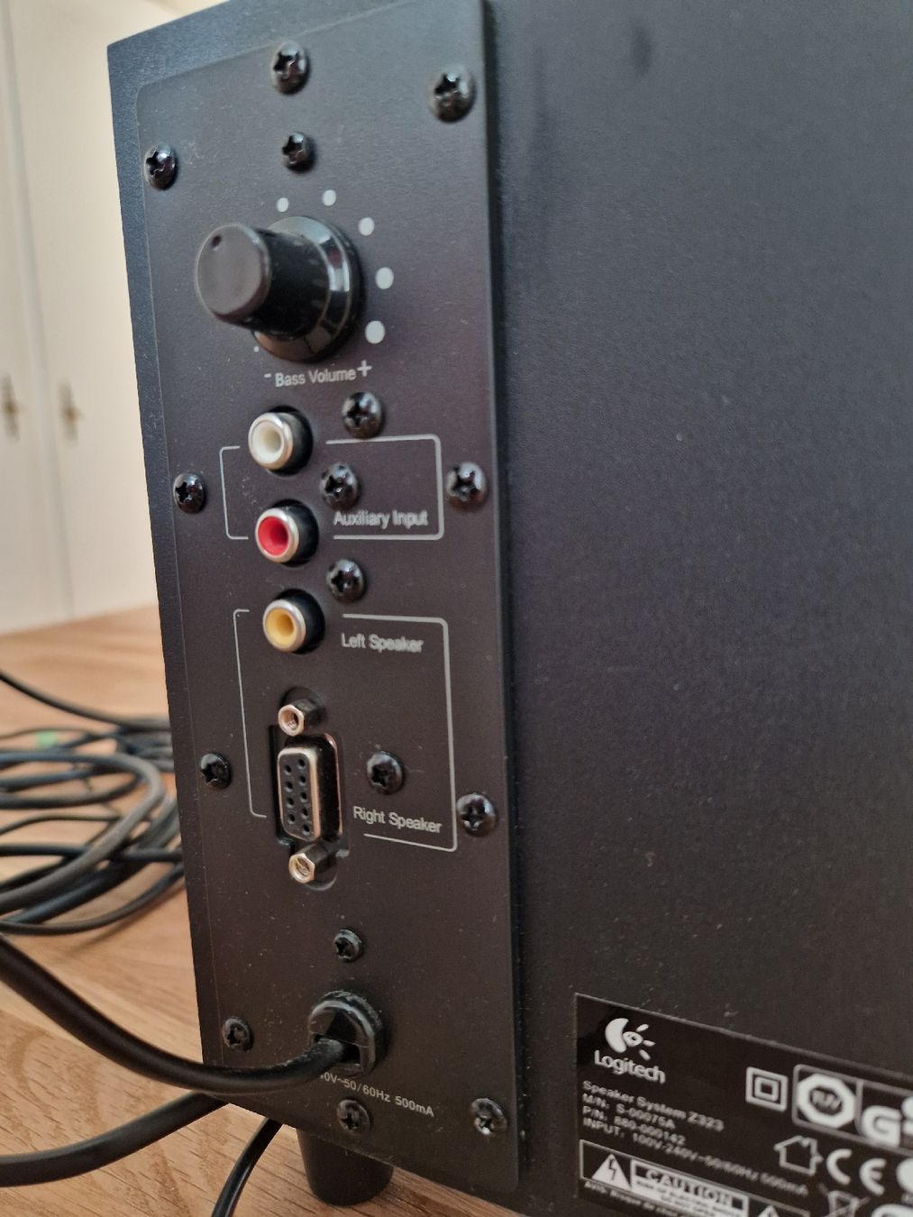 Logitech Home cinéma: Subwoofer und Boxen – D'occasion à Wangen an der Aare par p.jeker 2
