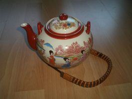 Echte japanische Teekanne 3/4 l mit japanischen Geisha Motiv