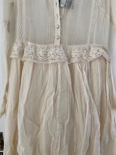 Vestiti: Antique dress – Usato da Dallenwil venduto da ZD2019 4