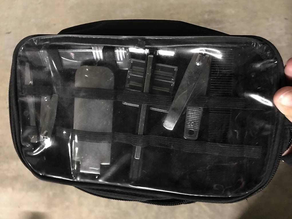 Custodie per cosmetici: Herren Necessaire NEU – Usato da Lausen venduto da mirip86