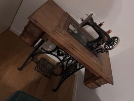Antike Helvetia Nähmaschine