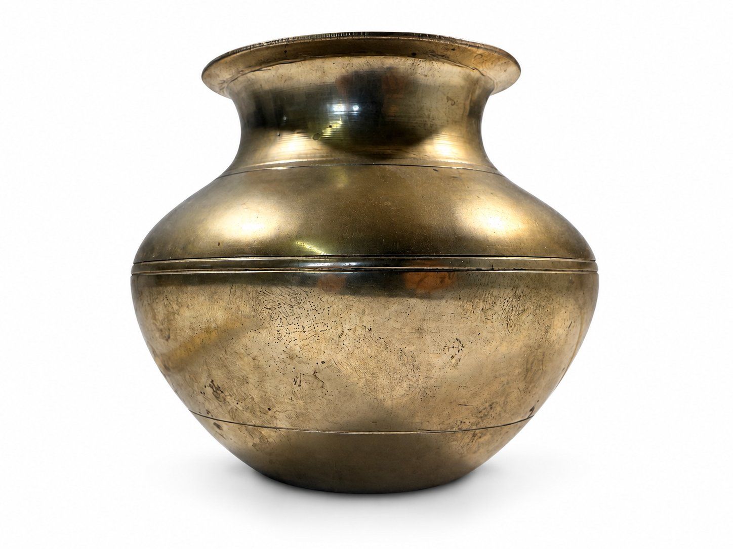 Vasen & Gefässe: Bauchige Metallvase in Messingoptik – Gebraucht aus Zollikerberg von lin_yc2n