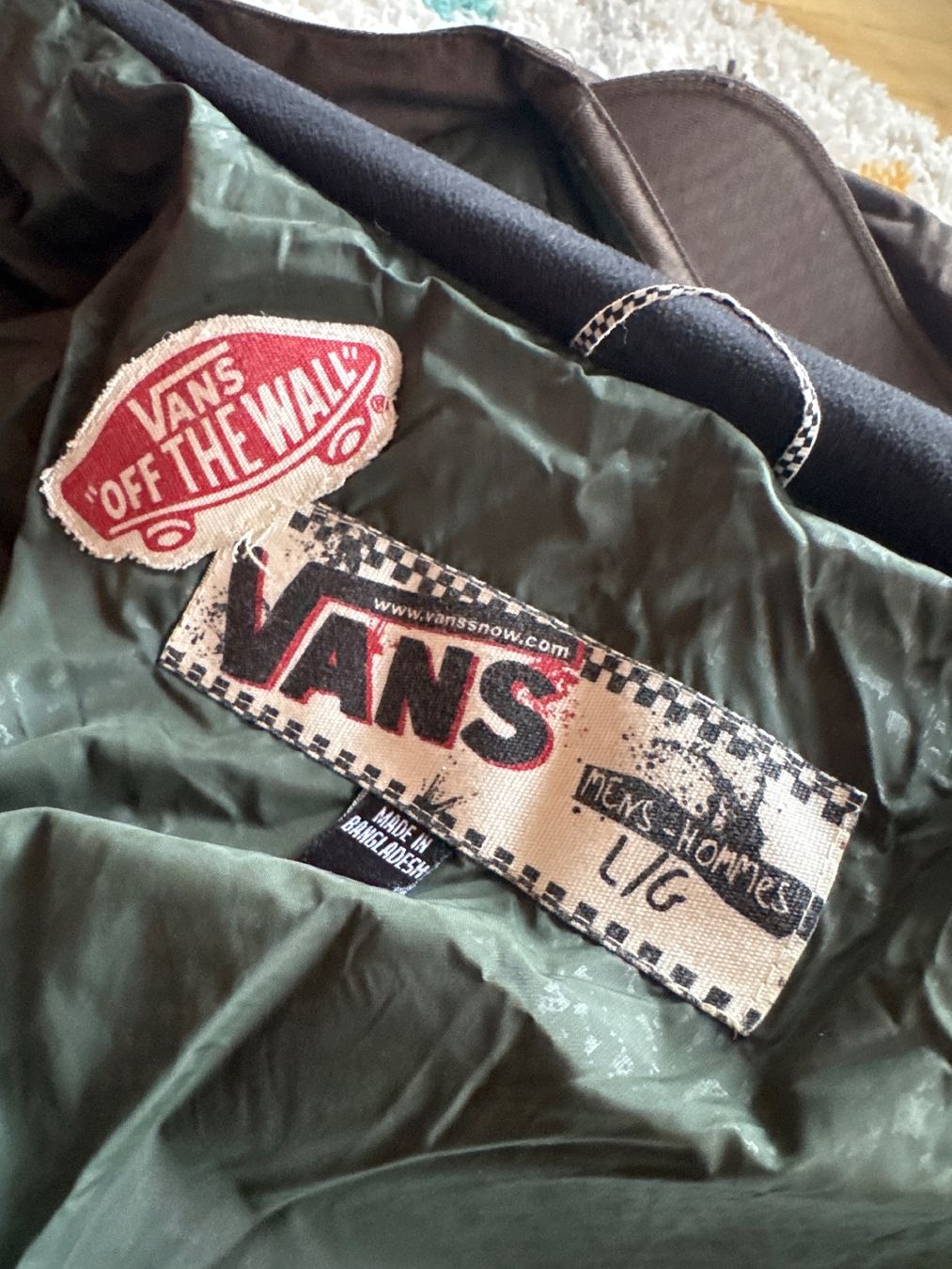 Vans Jacken: VANS BOMBERJACKE – Gebraucht aus Nidau von stubeee 4