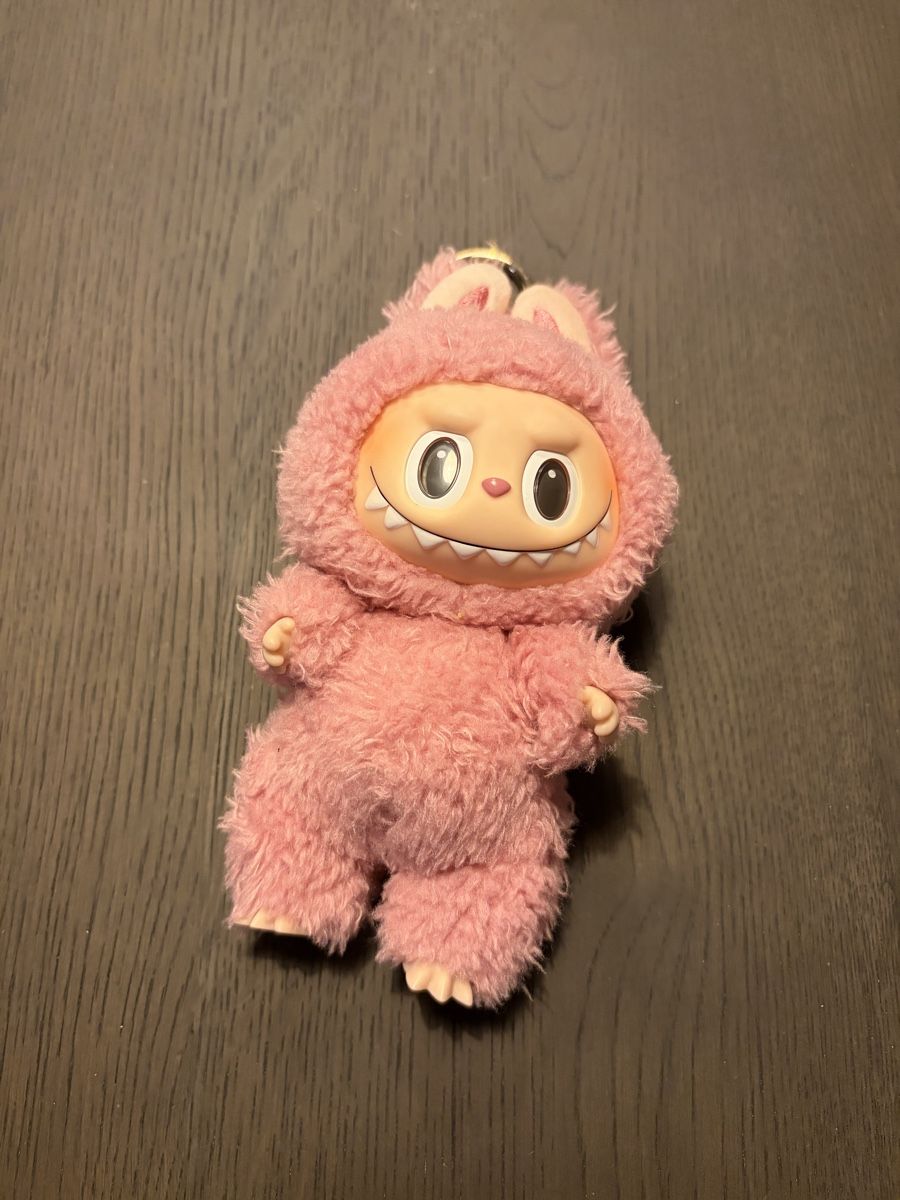 Statuette: Labubu pink – Nuovo (secondo la descrizione) da Zürich venduto da JMima