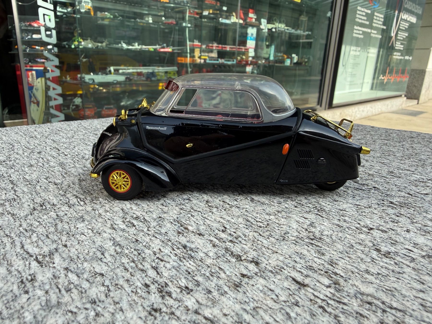 Revell Modellini d'auto: Revell Messerschmitt KR200 1:18 – Usato da Chiasso venduto da Carrara-Modellismo 6
