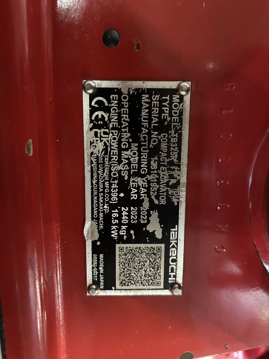 Takeuchi : Takeuchi TB325R Bagger – Gebraucht aus Salmsach von Takeuchi_W395 4