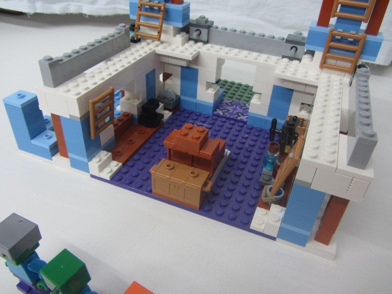 Lego Kit di costruzioni: LEGO Minecraft 21186 " The Ice Castle " – Usato da Kreuzlingen venduto da Han-Solo-68 7