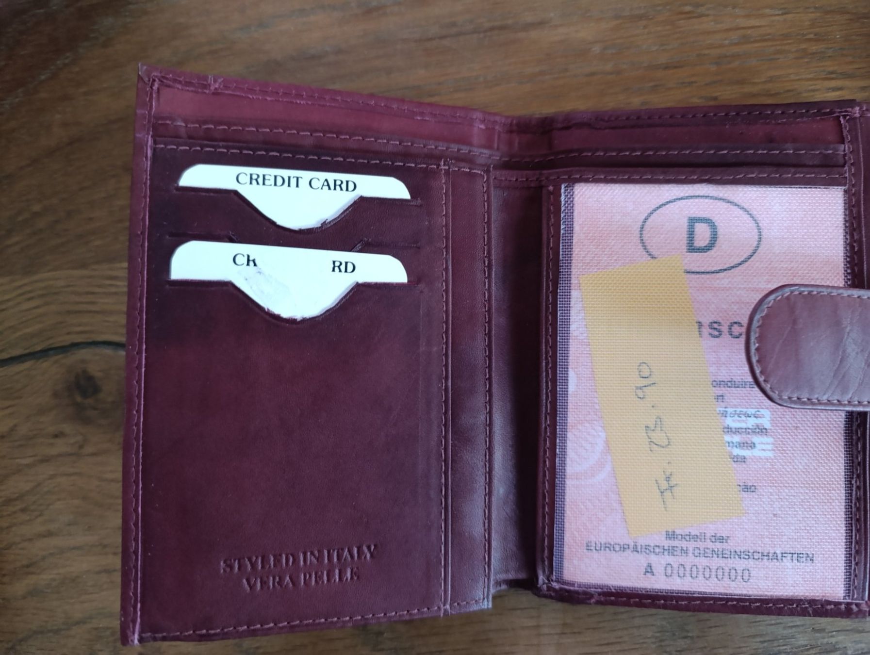 Brieftaschen: Portemonnaie echt Leder rot – Neu (gemäss Beschreibung) aus Emmenbrücke von Levira8 2