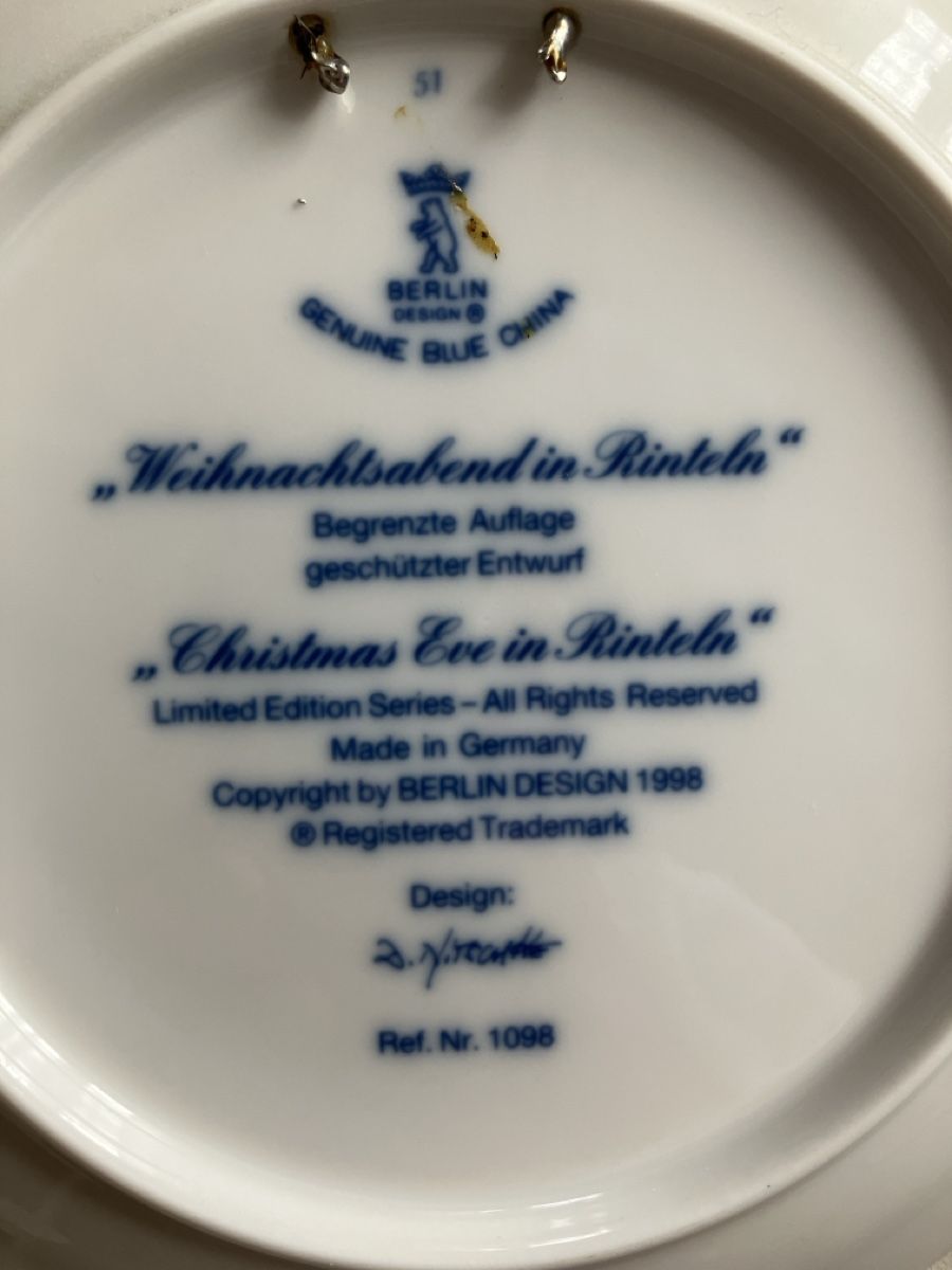 Piatti: Berlin Design Teller "Weihnachtsabend in Rinteln" 1998 – Nuovo (secondo la descrizione) da Niederglatt ZH venduto da maggie25 2