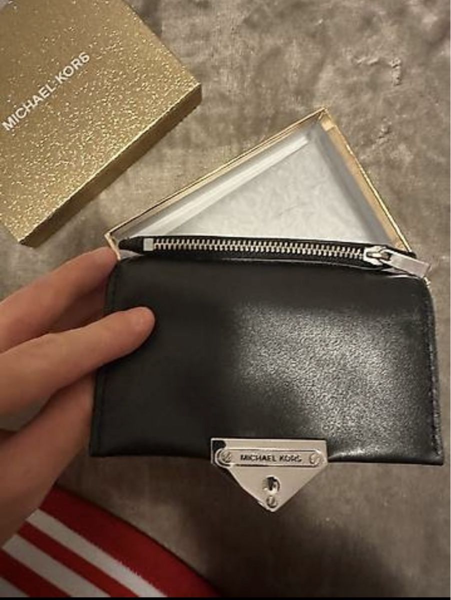 Michael Kors Portamonete: Portamonete Michael Kors originale – Nuovo (secondo la descrizione) da Taverne venduto da ema_q5pb 2