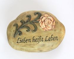 Keramik Stein "Lieben heisst leben"