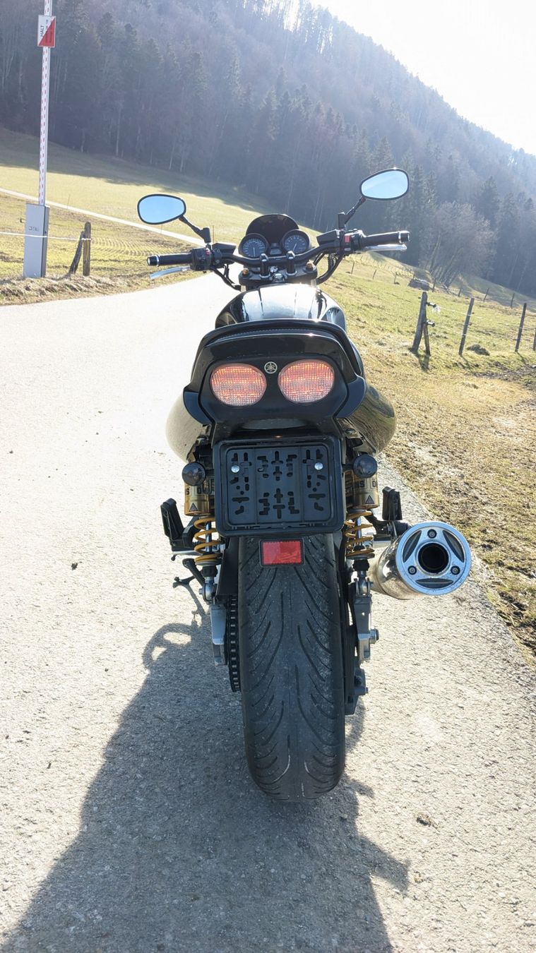 Yamaha Strada: Yamaha XJR 1300 – Usato da Sornetan venduto da Karibou2 3