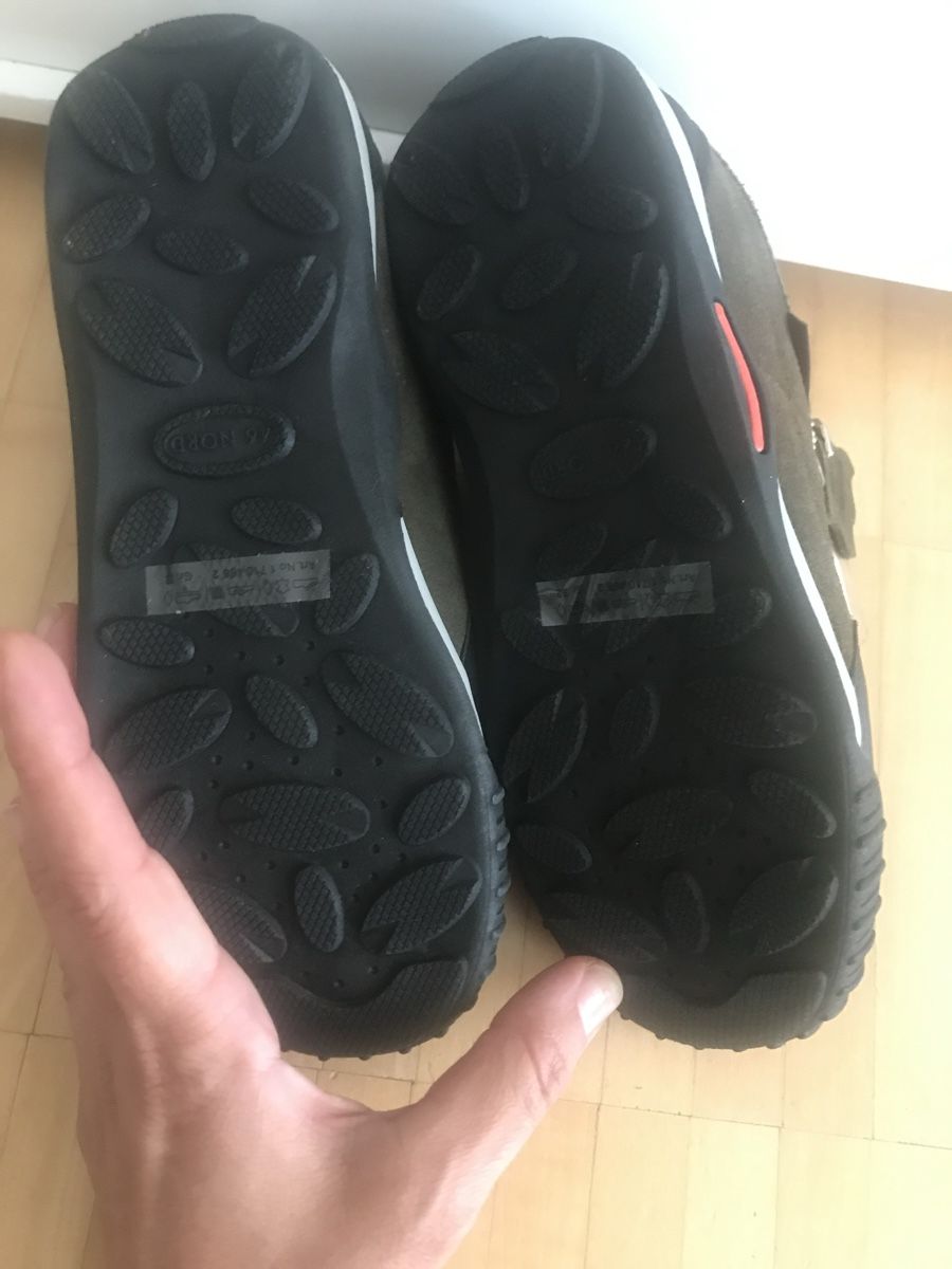 Chaussures garçon: Kinderschuhe Gr 32, neu – Neuf avec emballage d'origine à Aesch BL par drFrodo 2