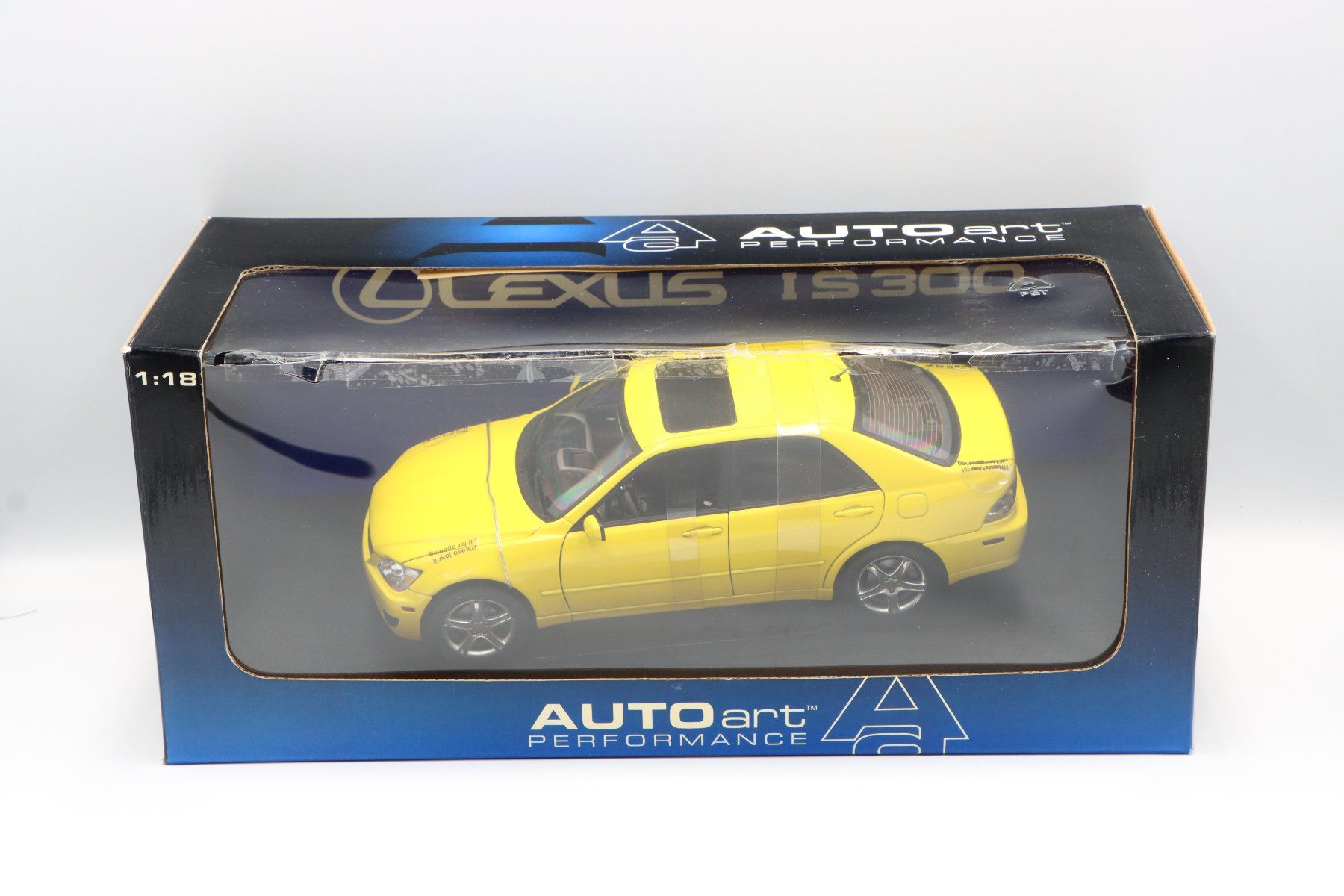 Lexus Modellini d'auto: Lexus IS300 2002 1:18 AutoArt – Nuovo e nell'imballaggio originale da Bühl b.Aarberg venduto da modelldiecast 1