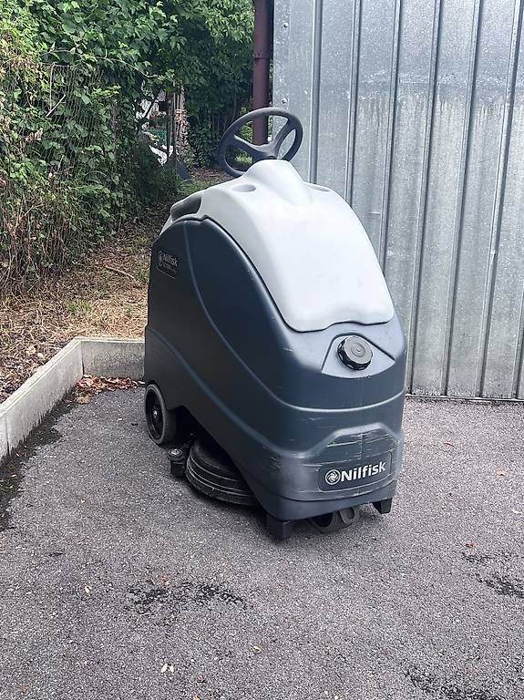 Nilfisk Tutte le macchine: Nilfisk sc1500 ecoflex ( taski wetrok cleanfix numatic) – Usato da Birr venduto da Numer-01