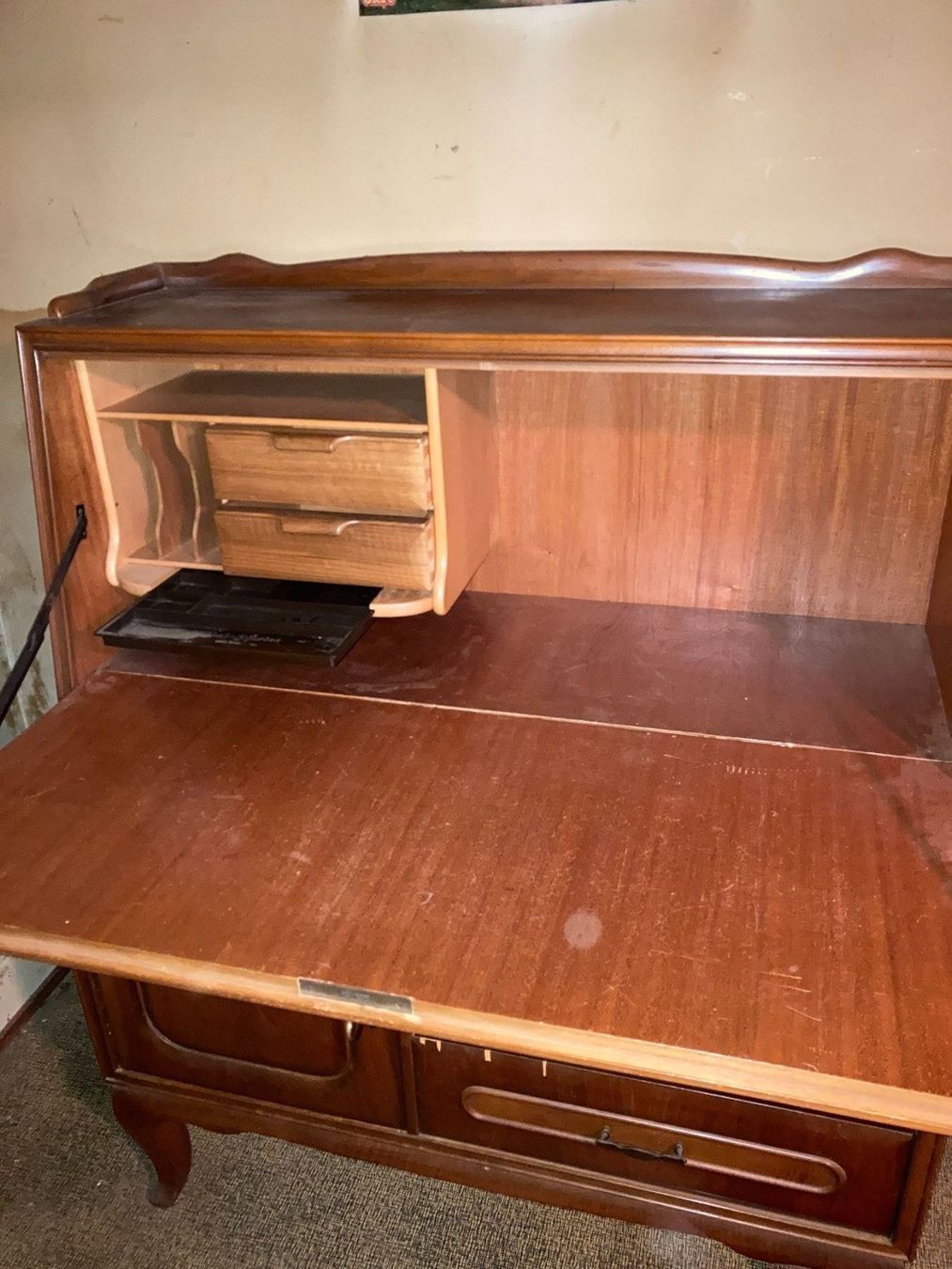 Bureaux: Sekretair – D'occasion à Balsthal par dasesaro 1