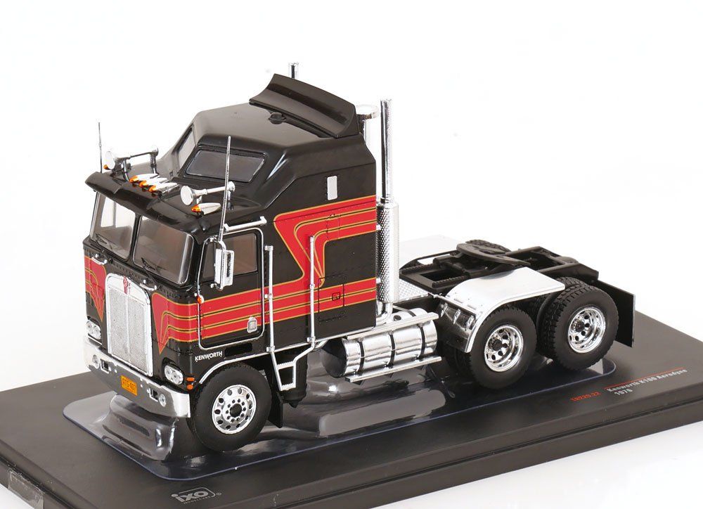 Modellautos: Kenworth K 100 Aerodyne LKW Zugmaschine 1976 schwarz / rot – Neu und originalverpackt aus Gerlafingen von espero88 8