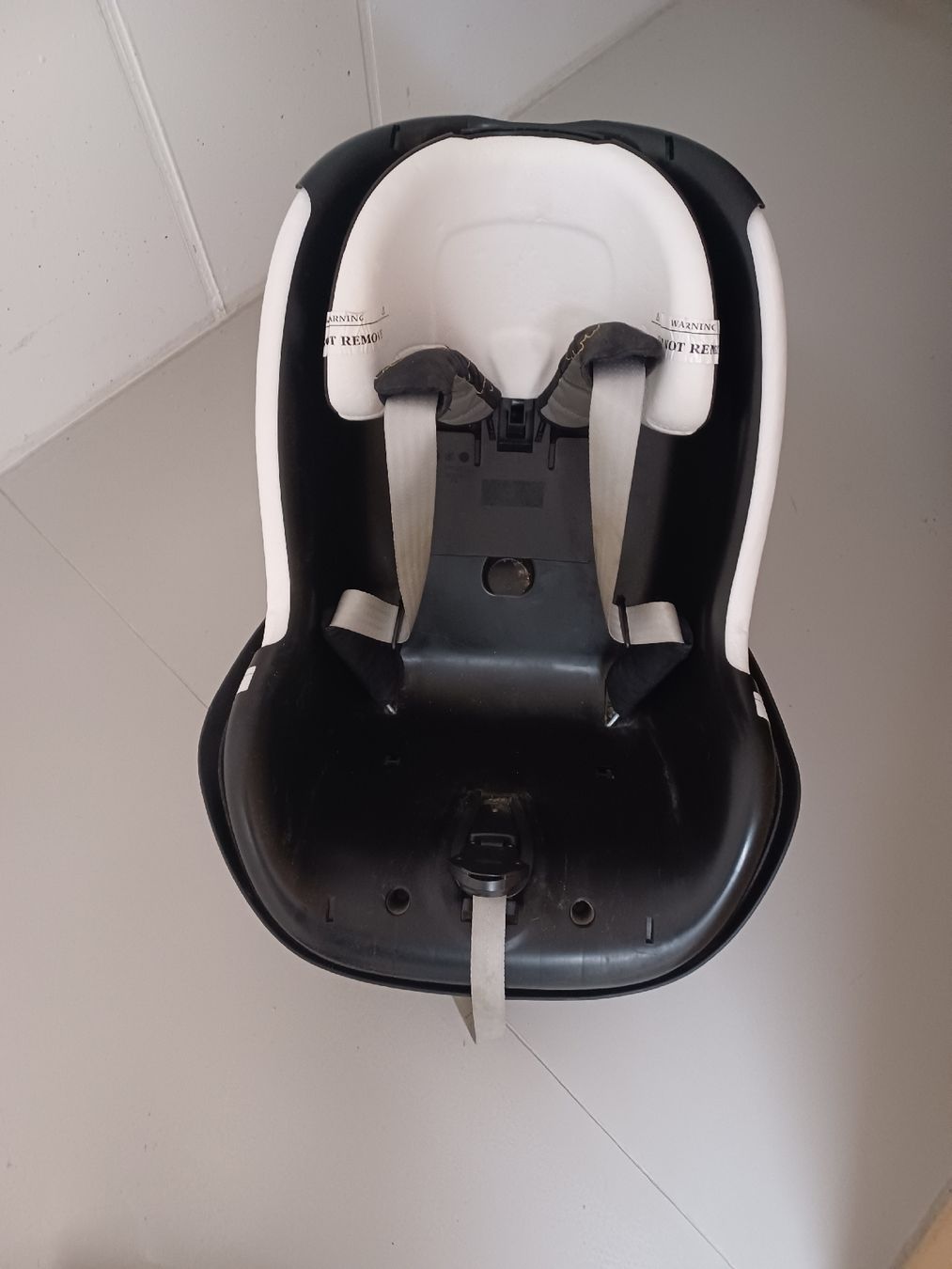 Maxi-Cosi Seggiolini per auto: Maxi Cosi Pebble Autositz – Usato da Boll venduto da toe_snj2 3