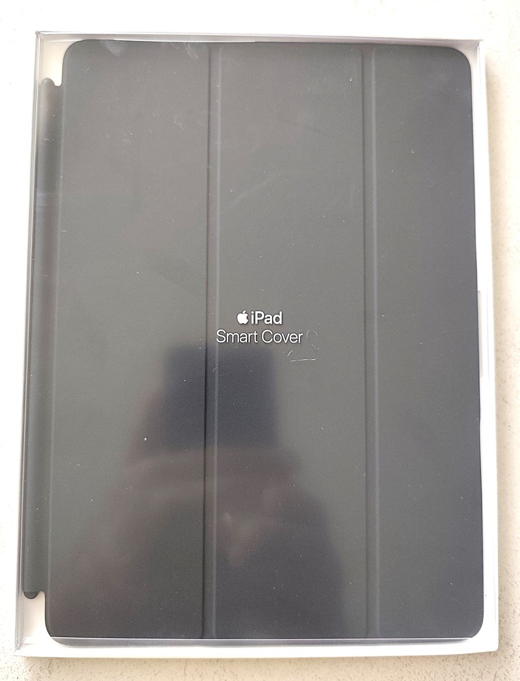 Coques & Protection écran: IPad Smart Cover in Schwarz – Neuf avec emballage d'origine à Wald ZH par Pada94