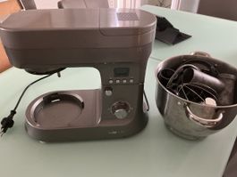 Robot culinaire CLATRONIC KM 3674 gris avec accessoires