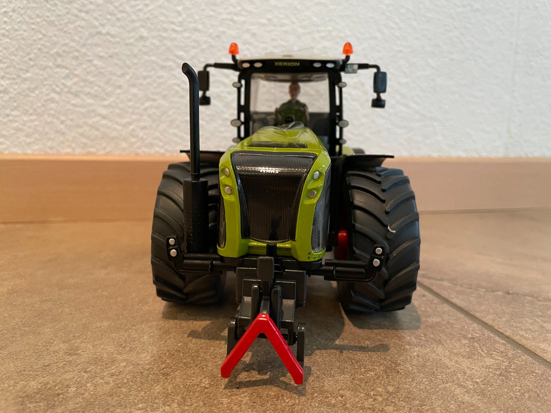 Claas Trattori: SIKU Claas Xerion 5000 – Nuovo e nell'imballaggio originale da Kreuzlingen venduto da Stefan1150 1