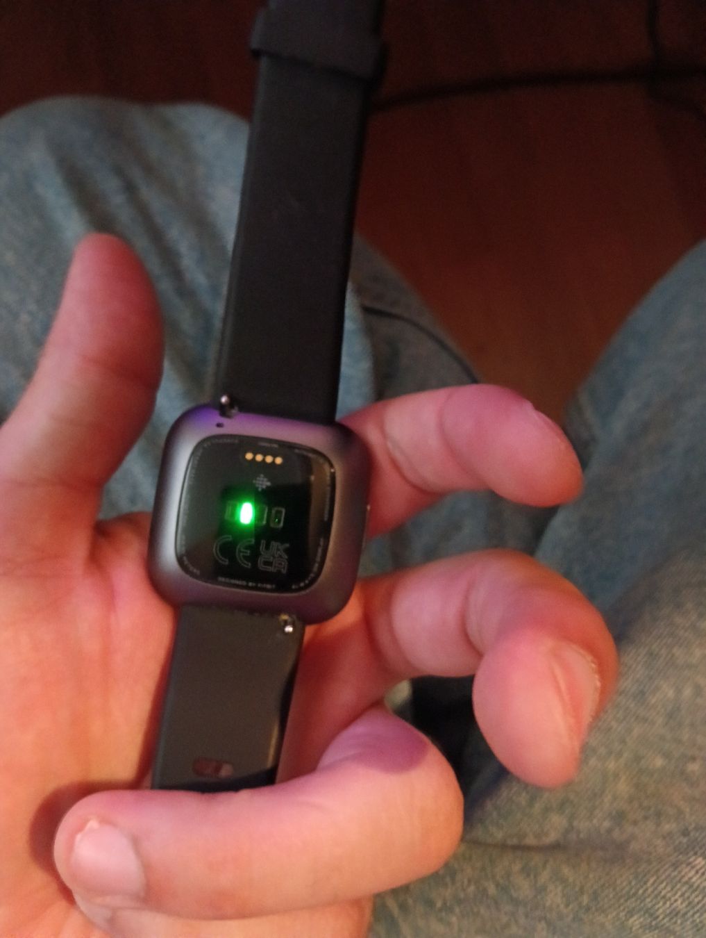 Fitbit Smartwatch: Fitbit Versa 2 Smartwatch mit Ladekabel (Dock) – D'occasion à Zürich par TBG021 3