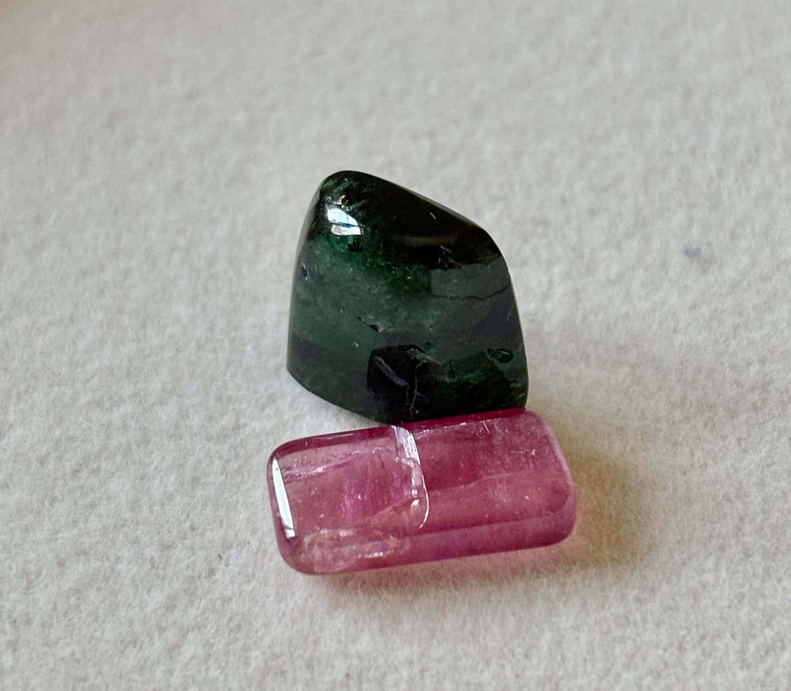 Pierres précieuses: Turmaline Rosa und Grün – D'occasion à Brugg AG par lau_9rvy