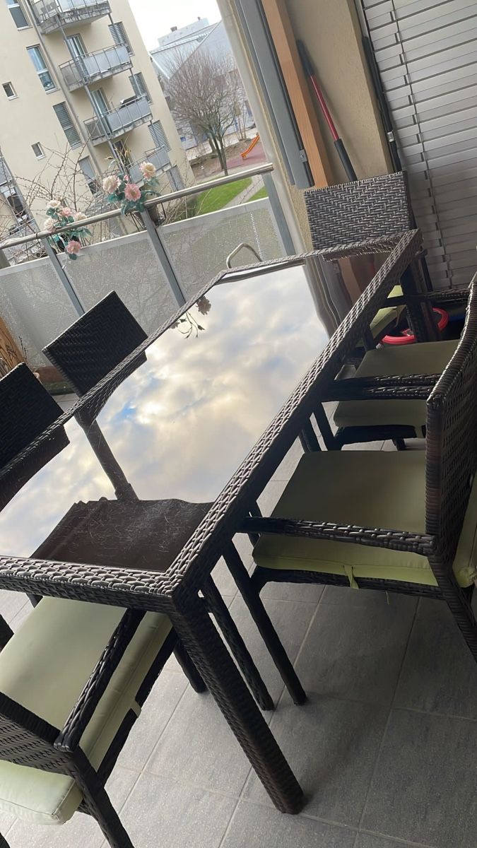 Tavoli: Gartentisch Rattan Tisch inkl. 4 Stühle – Usato da Bäch SZ venduto da nik_q9m7