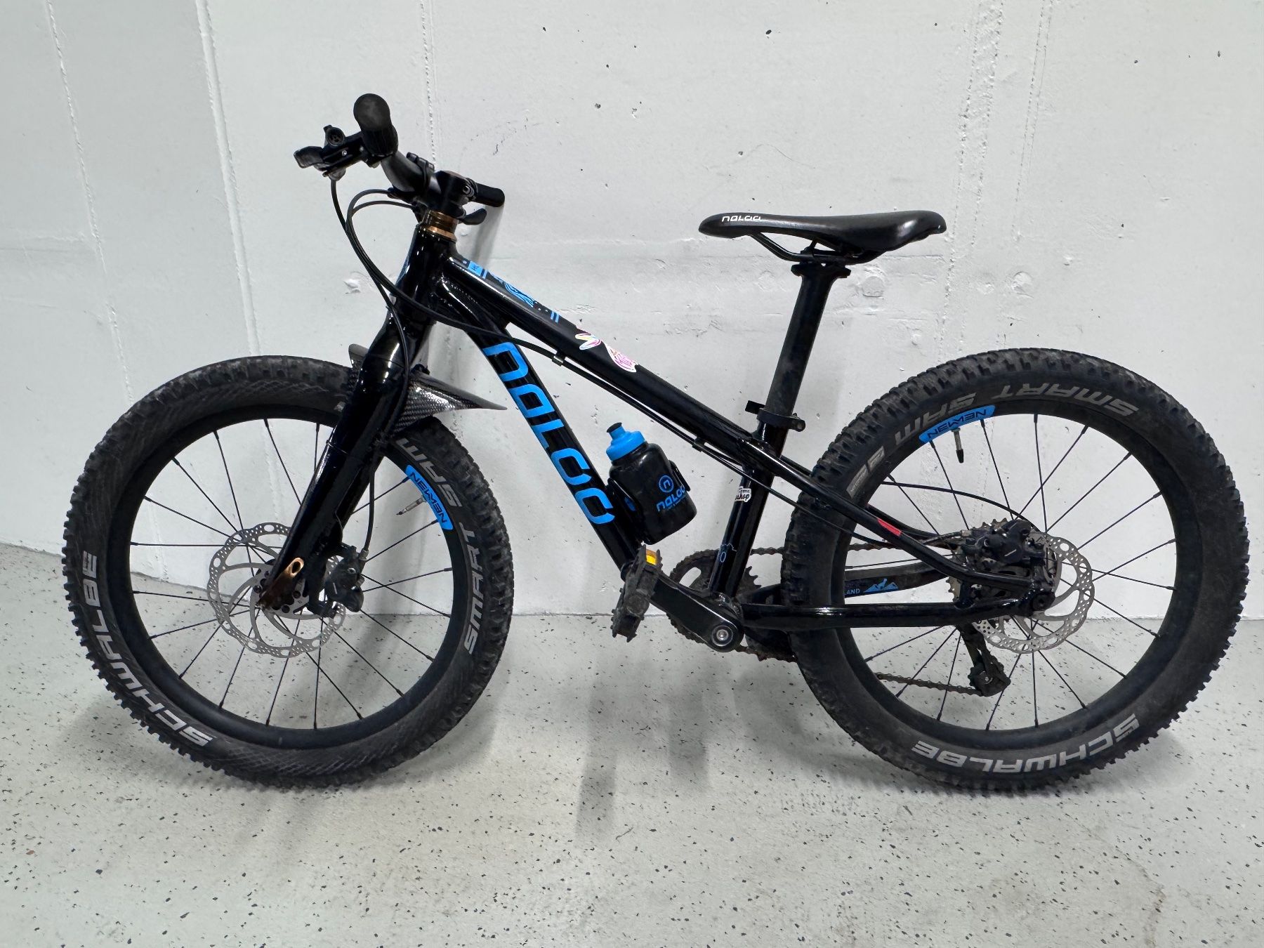 Naloo Velos: Naloo Velo – Gebraucht aus Hermetschwil-Staffeln von gta8