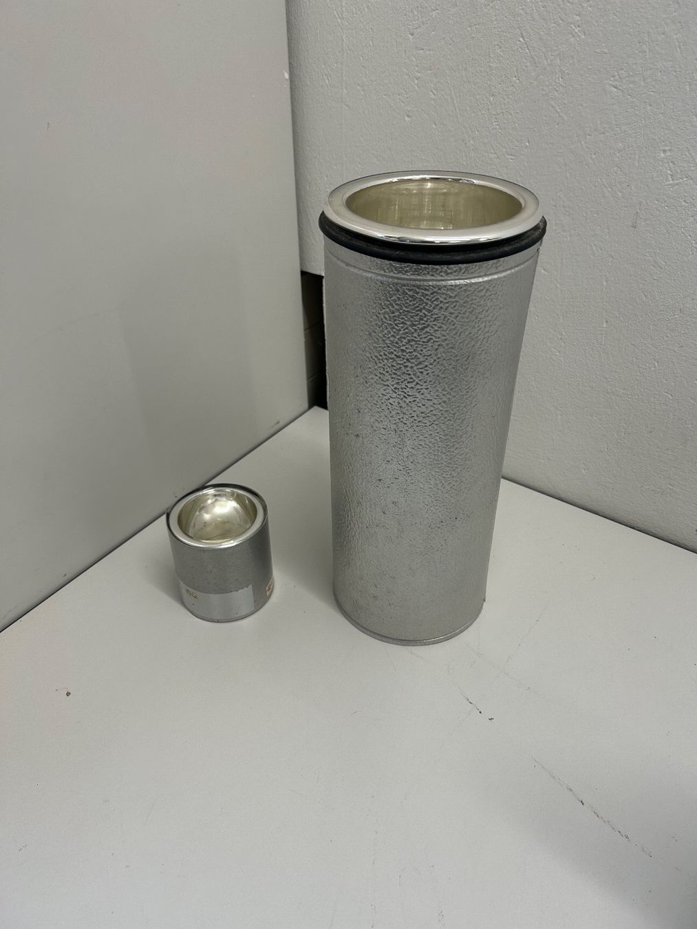 Accessori da laboratorio: Liquid Nitrogen Handling Gefässe – Usato da Niederdorf venduto da LeptonAG_Labor 3
