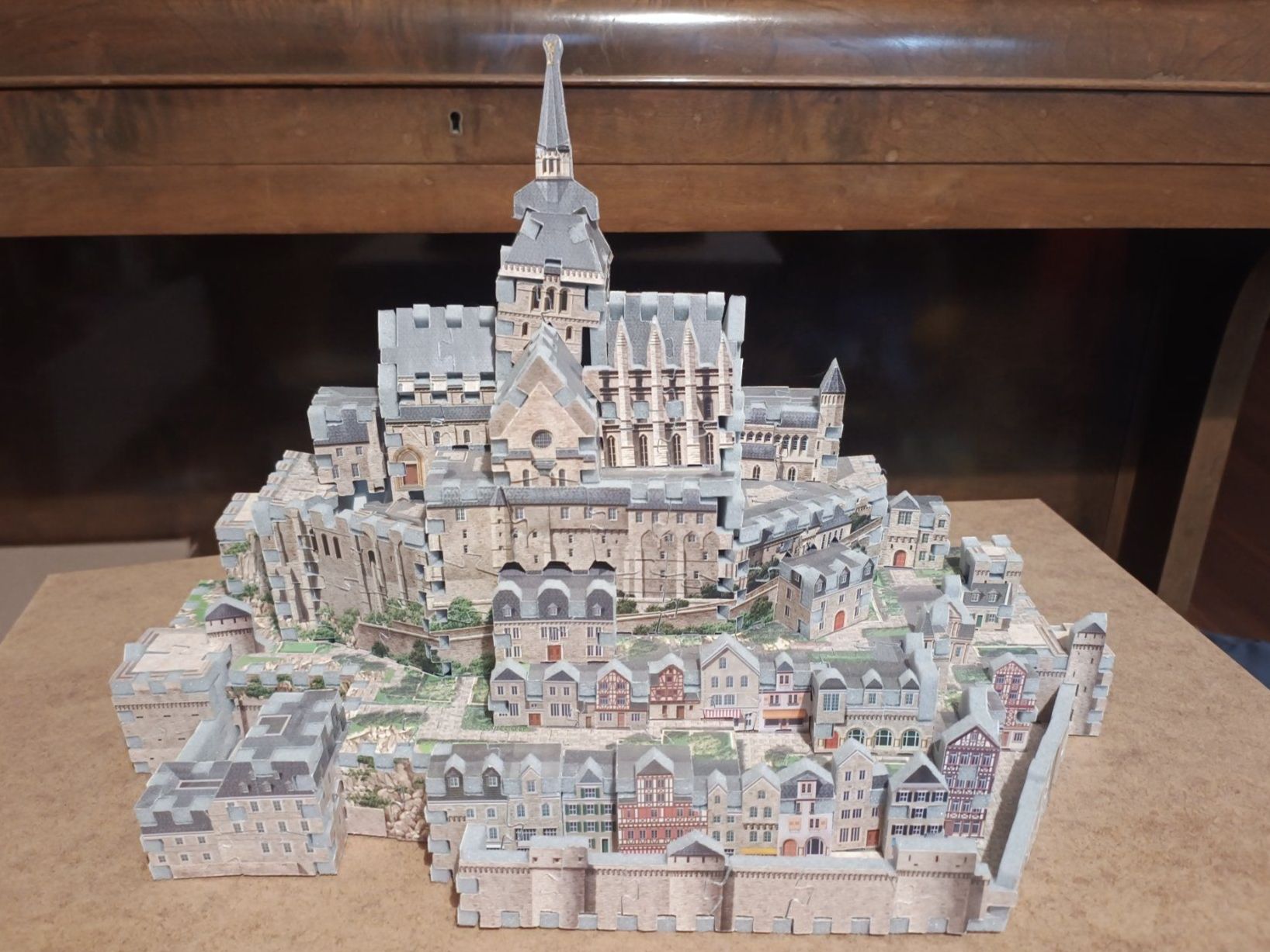 Puzzle: 3D Puzzle Mont Saint-Michel – Usato da Zürich venduto da yfs_bm9j 1