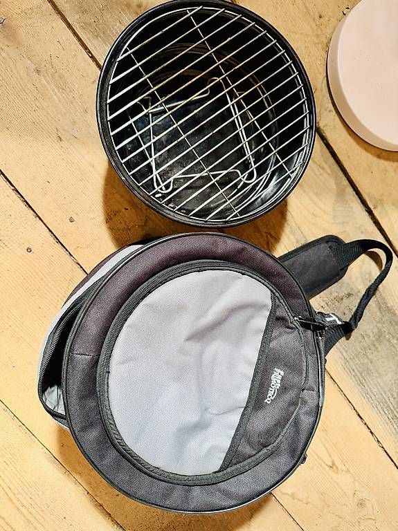 Griglie: Picknickgrill rund mit Transporttasche – Usato da Nidau venduto da M_Reinhard