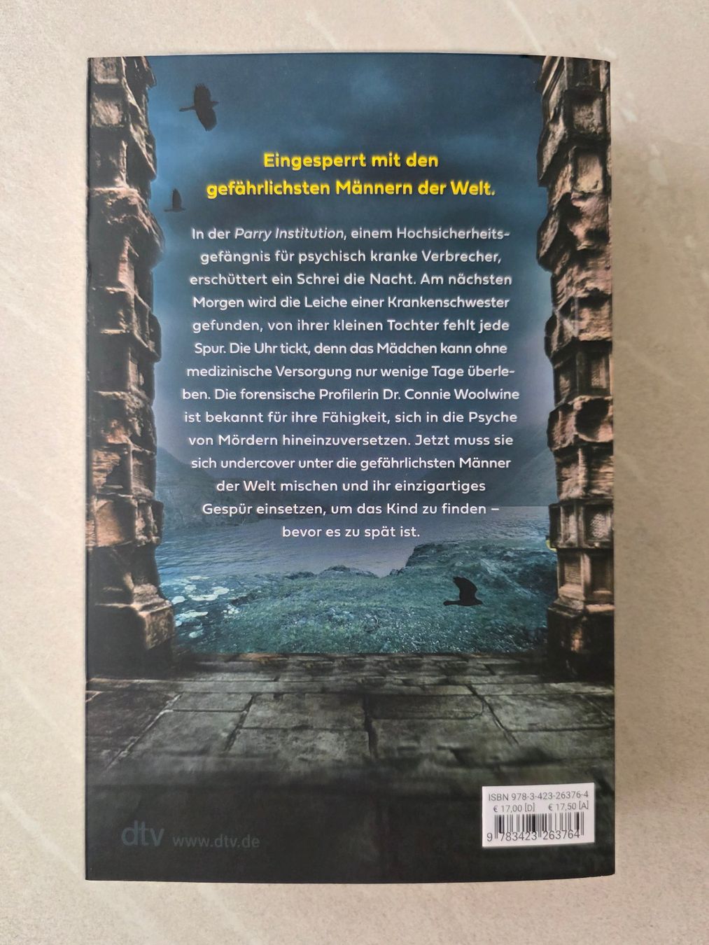 Libri: Helen Fields – THE INSTITUTION – Nuovo (secondo la descrizione) da Kaiseraugst venduto da Haubitz60 1