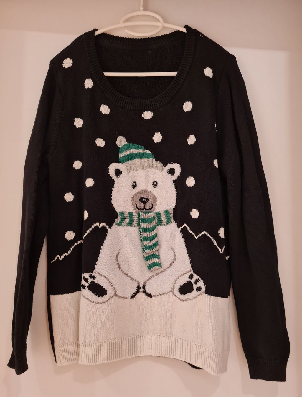 Pullover & Sweatshirts: Winterpullover mit Motiv Gr. M – Gebraucht aus Geuensee von ImLicht13
