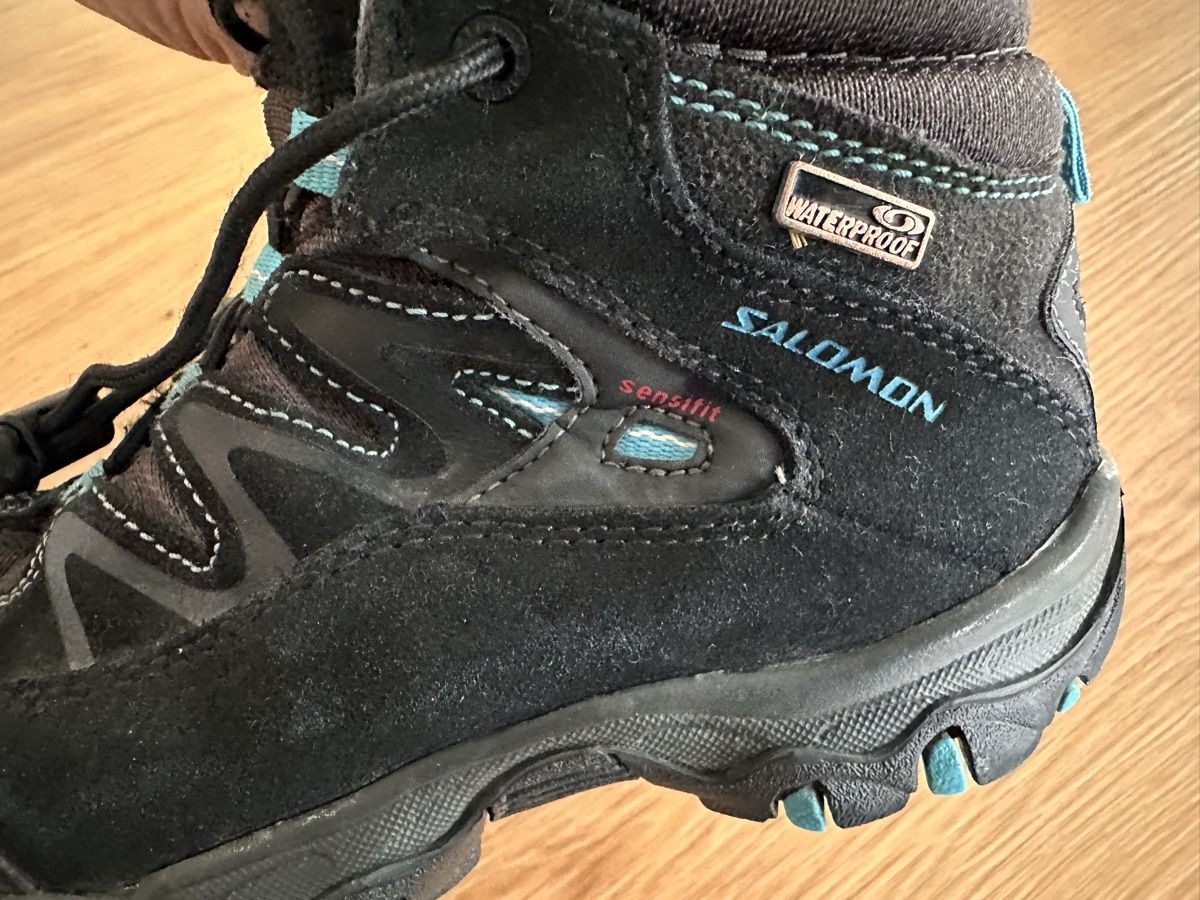 Salomon Schuhe für Jungen: Salomon Wanderschuhe Gr. 33 wasserdicht – Gebraucht aus Buchrain von eule2109 3