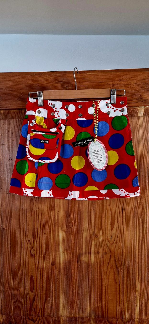 Moshiki Vestiti & Gonne: Moshiki Mini Milk Jupe Reversible – Nuovo e nell'imballaggio originale da Rifferswil venduto da maruna