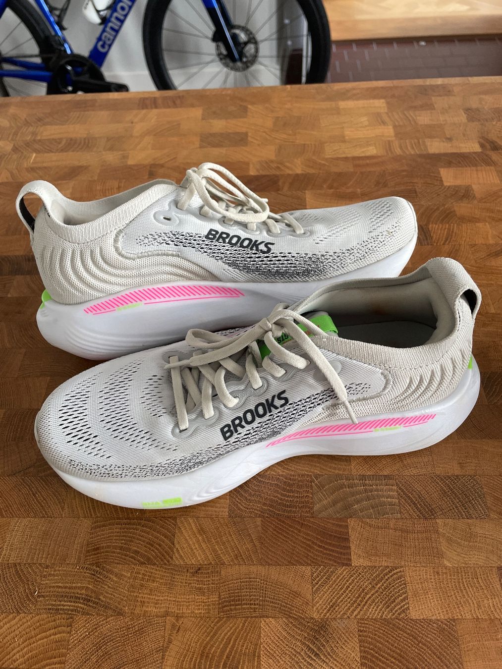 Brooks Chaussures femmes: Brooks Adrenaline GTS 40.5 – Neuf (Voir description) à Zürich par Cleojoy 3