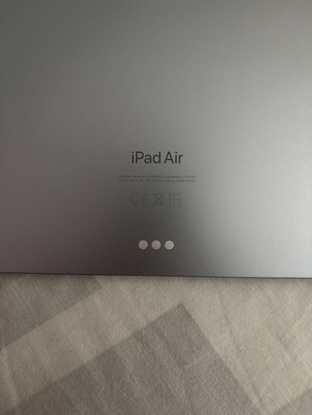 Apple Tablettes PC: iPad Air (M2) + Smart Folio + Apple Pencil – Neuf (Voir description) à Plan-les-Ouates par hen_x795 2