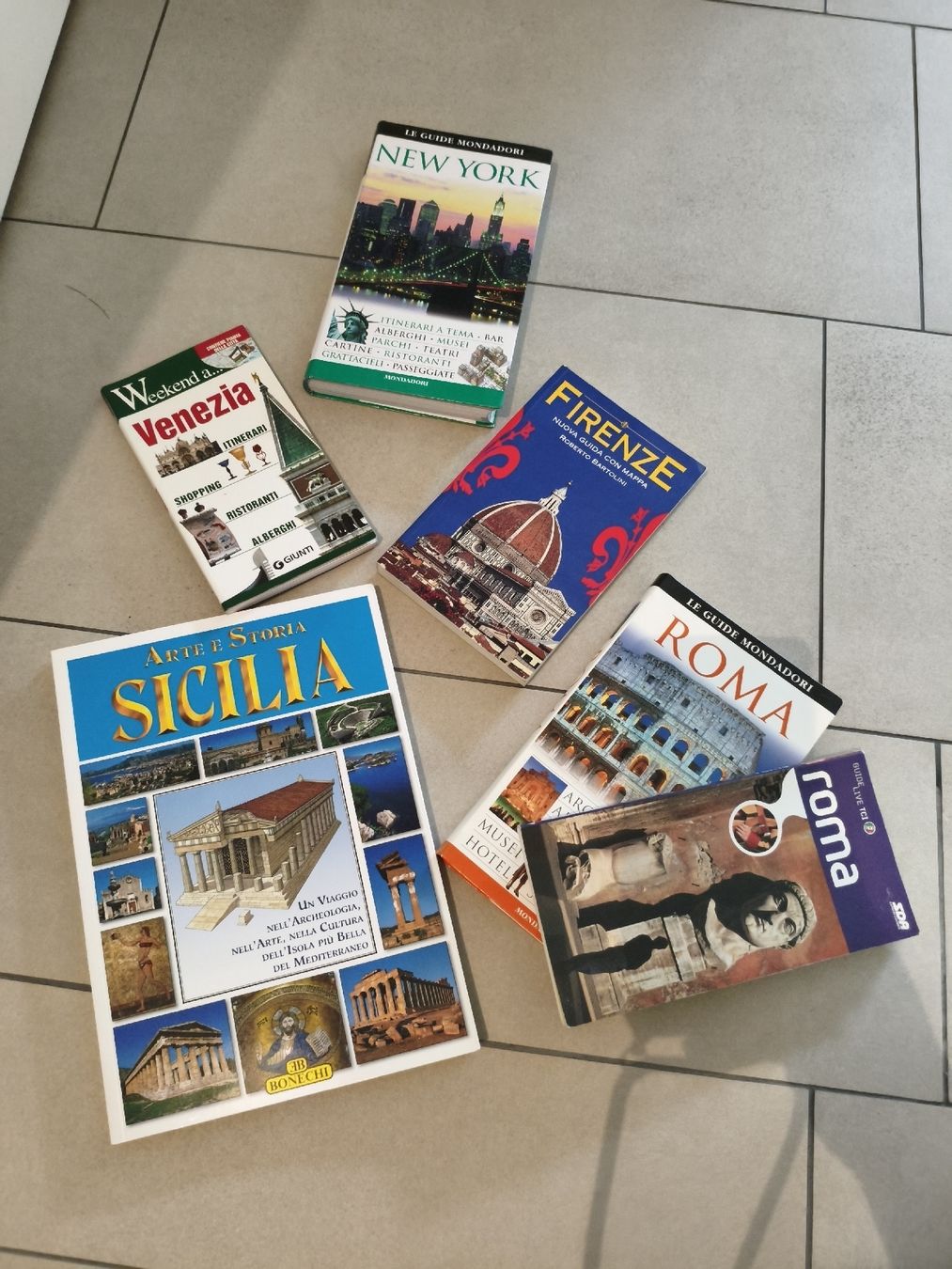 Libri: Diversi libri  – Usato da Bioggio venduto da OresteIronix