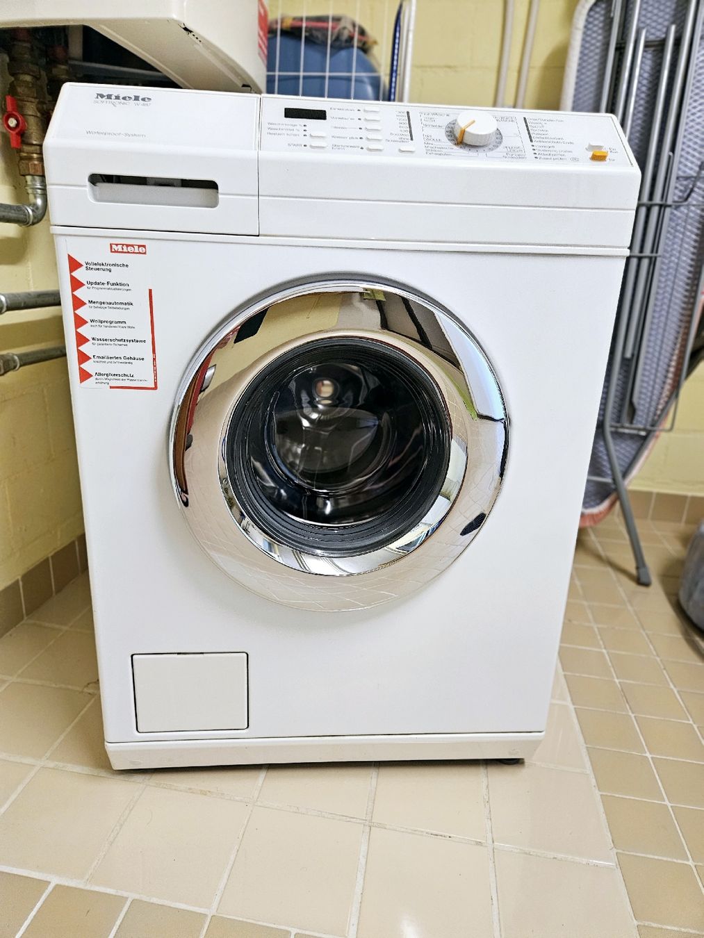 Miele Waschmaschinen: Waschmaschine Miele  – Gebraucht aus Bergdietikon von Chany 1