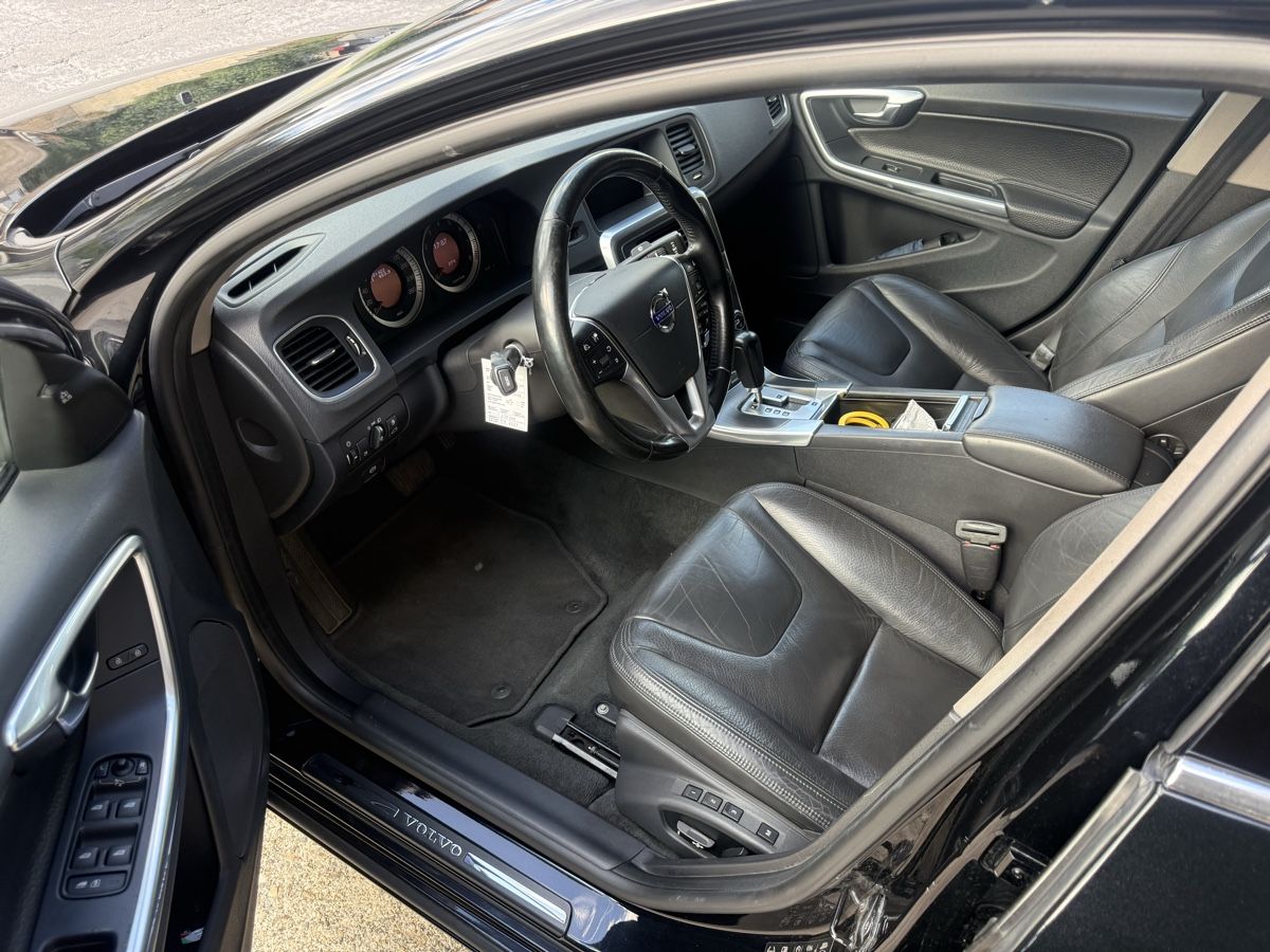 Volvo Automobili: Volvo S60 3.0 T6 AWD – Usato da Les Ponts-de-Martel venduto da LdRs_PDM 6