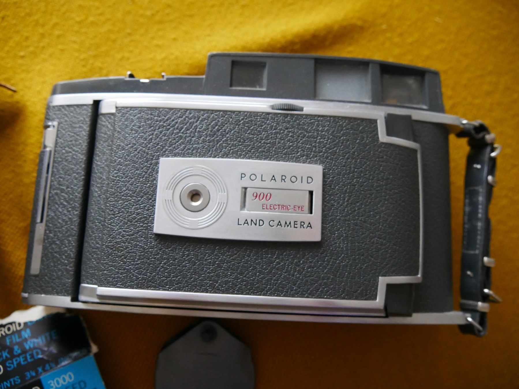 Polaroid Fotocamera: Polaroid 900 ELECTRIC-EYE LAND CAMERA – Usato da Gränichen venduto da Nimmersatt 5