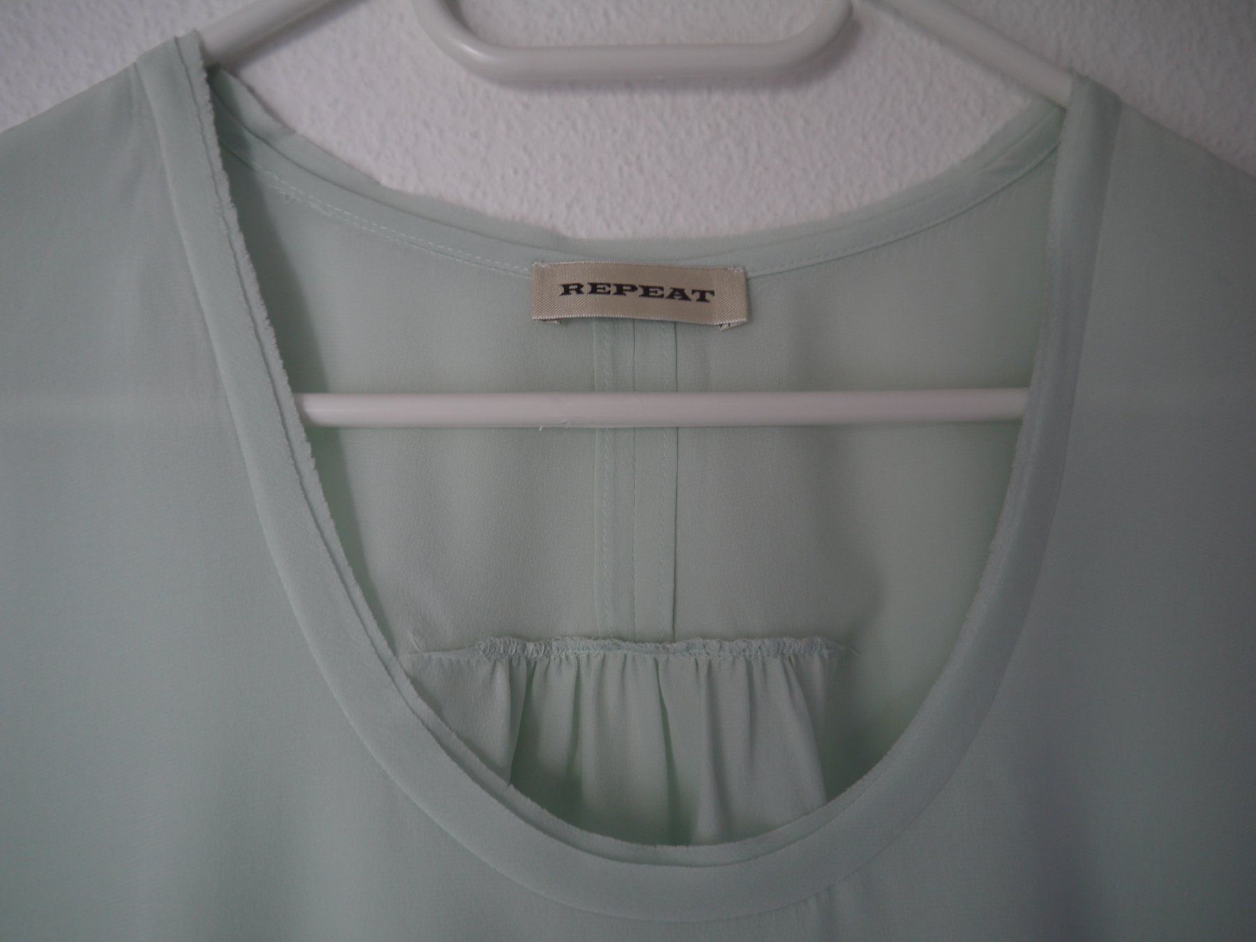 Repeat Blusen: REPEAT Bluse aus Seide / Gr.42 – Gebraucht aus Hagendorn von Blaf 1