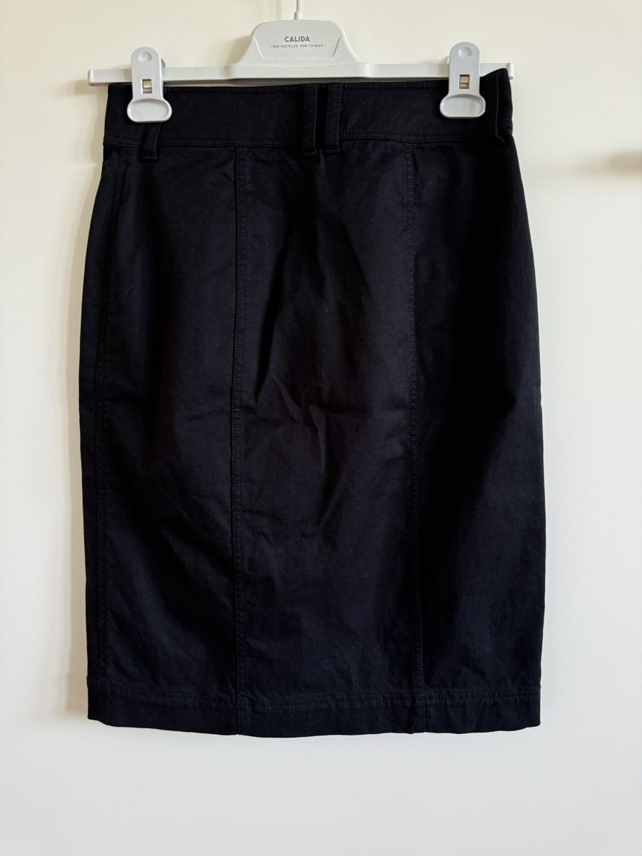 Burberry Röcke: Jupe Burberry Brit noire zippée, taille 36 – Neu (gemäss Beschreibung) aus Morges von sandy069 1