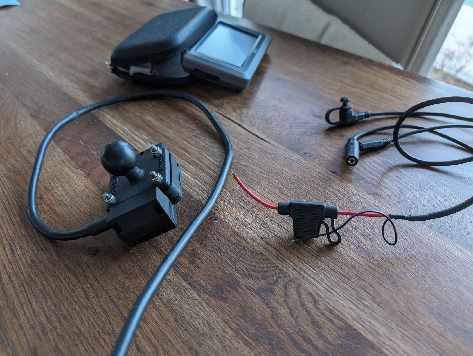 Garmin Navigationsgeräte: Garmin Zumo 660 Navigator  – Gebraucht aus Pfaffhausen von  1