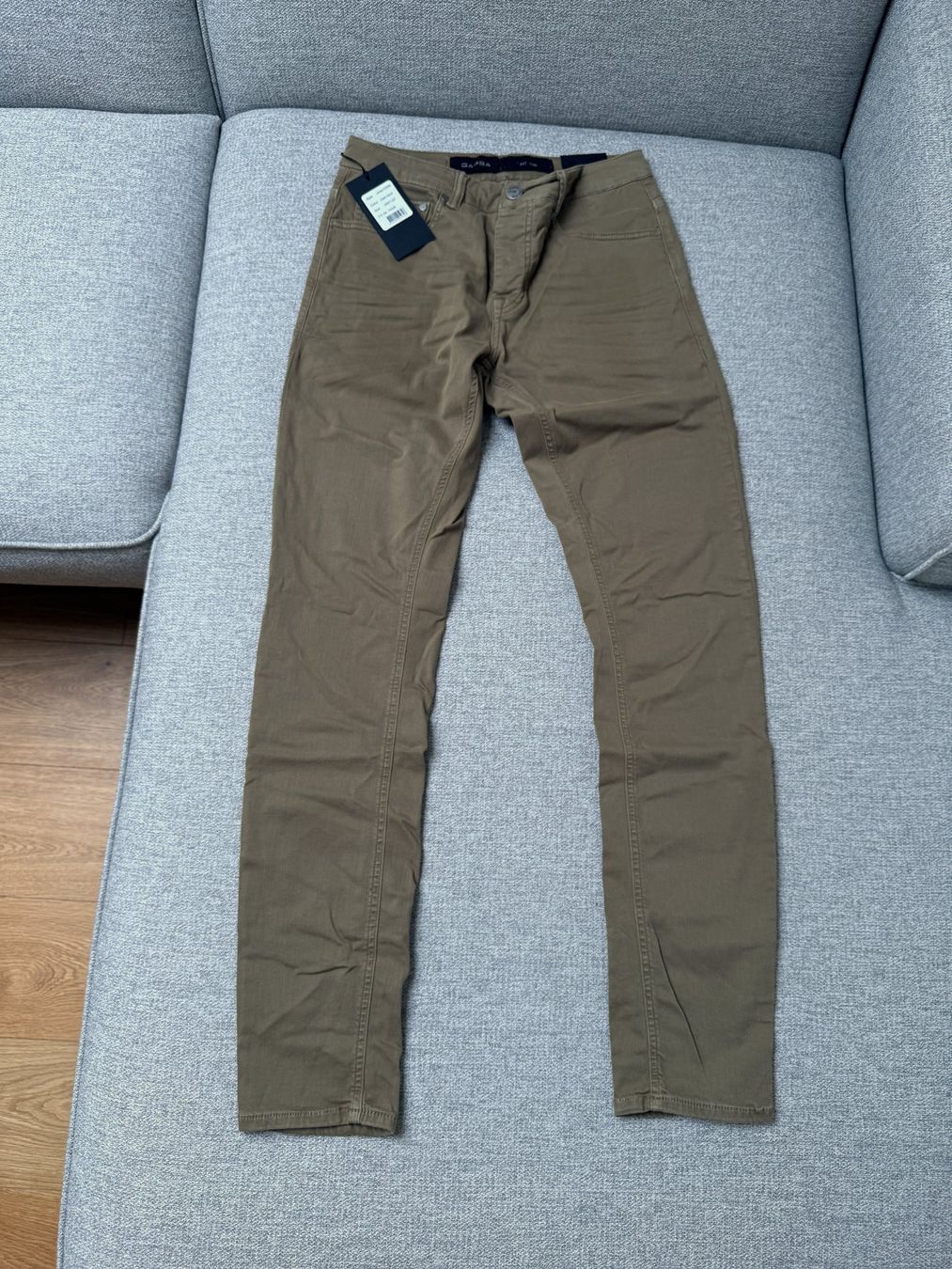 Jeans: NEU GABBA Jeans, Grösse 30/32 – Nuovo e nell'imballaggio originale da Biel-Benken BL venduto da Aplus0