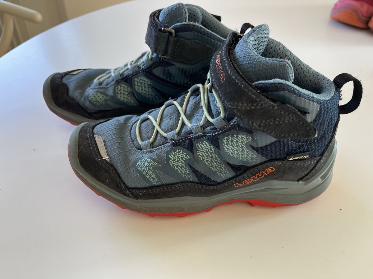 Lowa Chaussures hommes: Wanderschuhe Lowa – D'occasion à Bern par merja_r 1