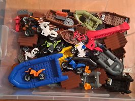 Kistchen mit verschiedenen Lego Teilen  Versand möglich